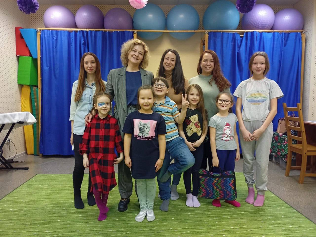 Казанская студия семейного творчества помогает многодетным семьям подготовиться к школе